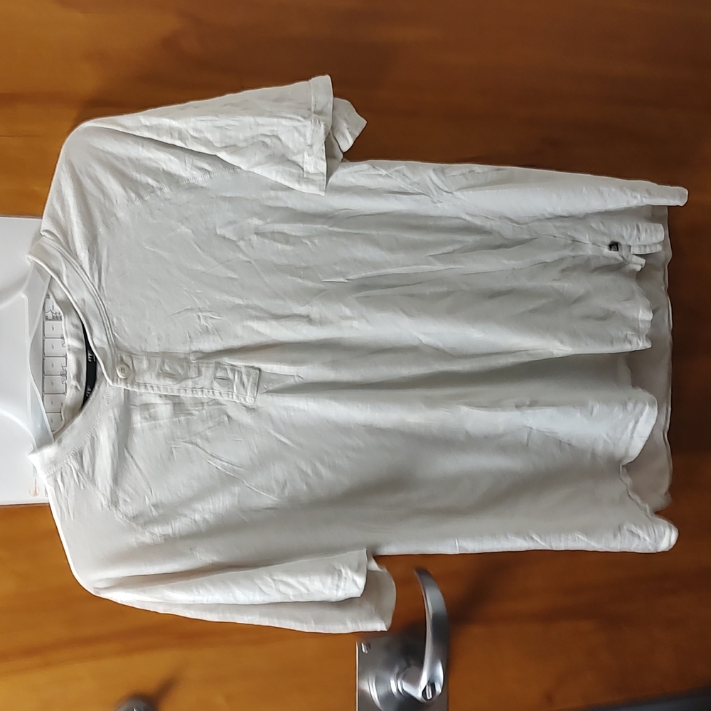 GAP XL short sleeve shirt